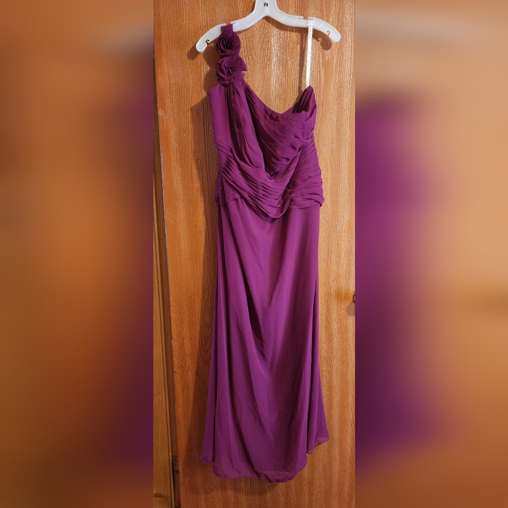 Bride's maid dress